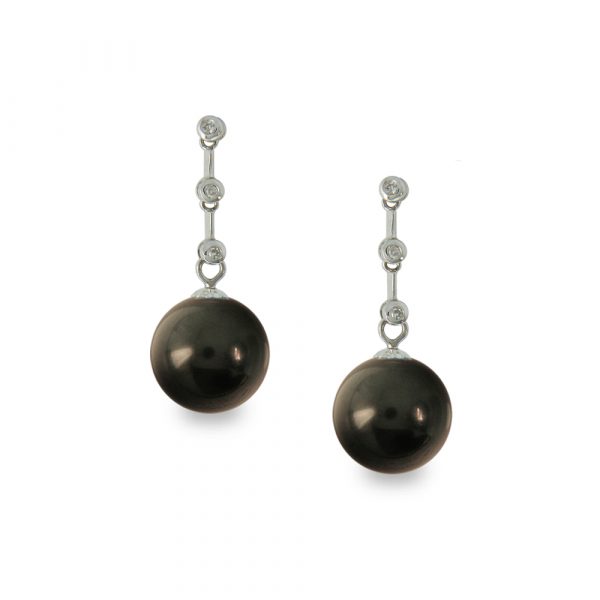 Σκουλαρίκια με μαύρα Shell Pearl και διαμάντια - W319984B