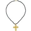 Κολιέ με μαύρα μαργαριτάρια και χρυσό σταυρό K14 - M123807